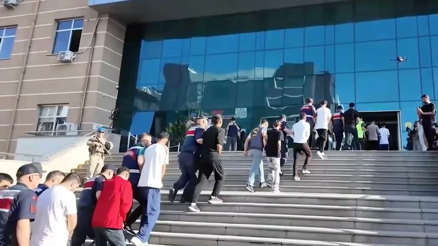 Jandarma 12 İlde 12 Organize Suç Örgütüne Operasyon Düzenledi