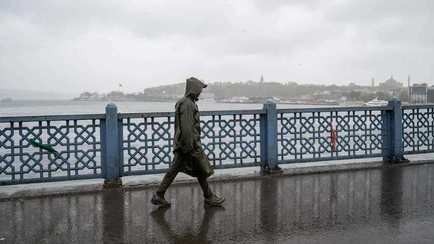 İstanbul ve Çevre İller için Gök Gürültülü Sağanak Uyarısı Yapıldı