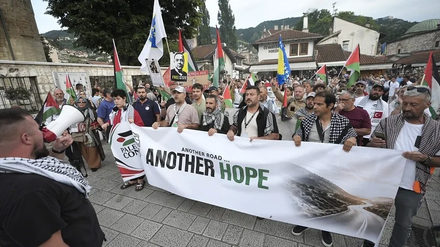Fransa'dan Yola Çıkan Filistin Konvoyu Bosna Hersek'e Ulaştı
