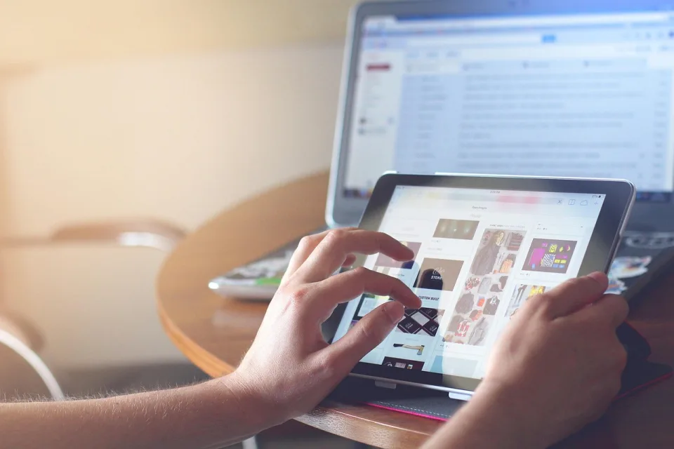 Türkiye'de 16-74 yaş grubunda internet kullanımı yüzde 92,3'e çıktı