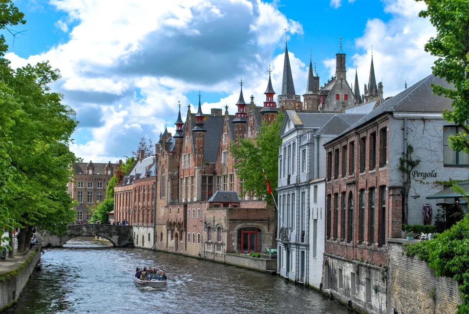 Vrijdag werd in België de hoogste temperatuur van dit jaar gemeten, met vijfendertig komma negen graden in Ukkel.