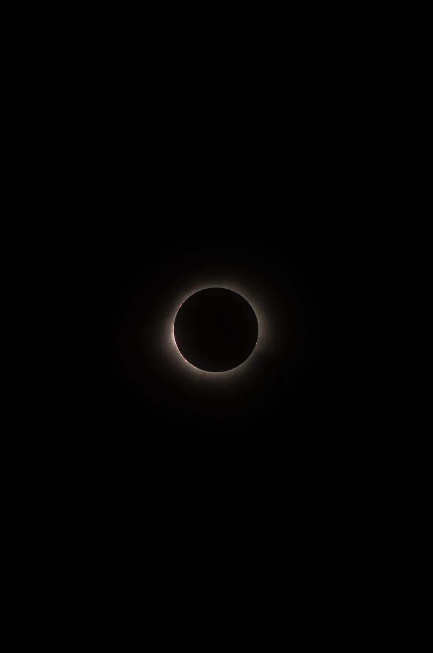 La Belgique s’apprête à observer la plus grande éclipse solaire depuis celle de mil neuf cent quatre-vingt-dix-neuf