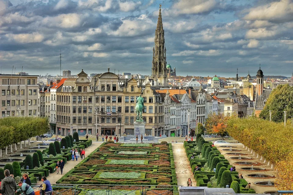 Belgia planuje cięcia budżetowe, które mogą zahamować rozwój gospodarczy kraju.