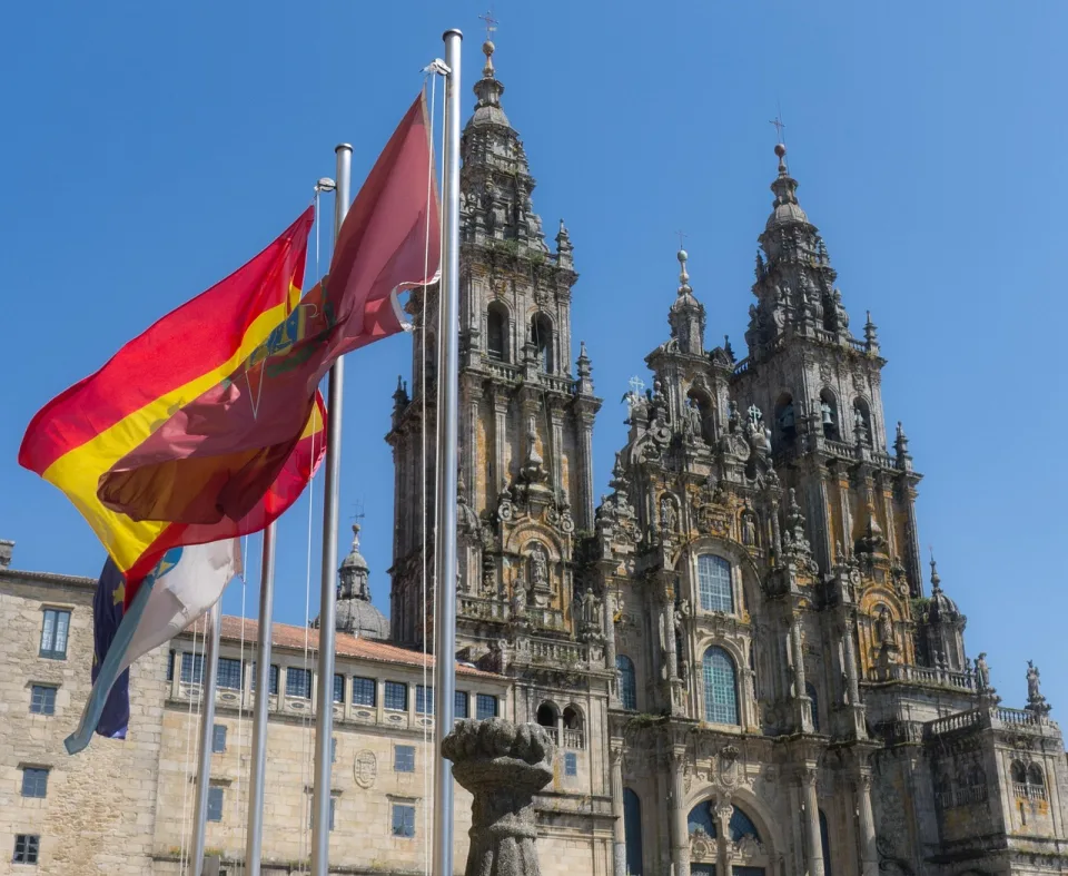 Stop allo sconto IVA su gas ed elettricità in Spagna, prosegue l’aiuto sui carburanti