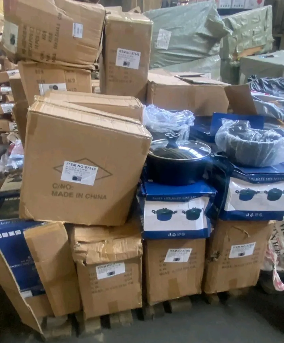 Bulgarien beschlagnahmt über fünftausend gefälschte Produkte aus einem chinesischen Container