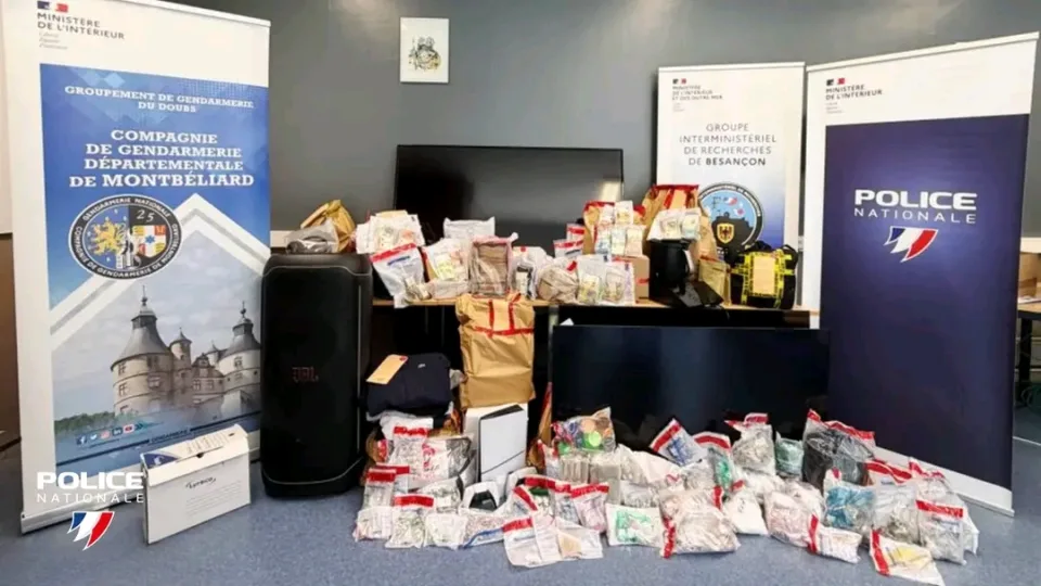 En France, la police frappe fort contre les réseaux de drogue à Toulouse, Montbéliard et Gonesse