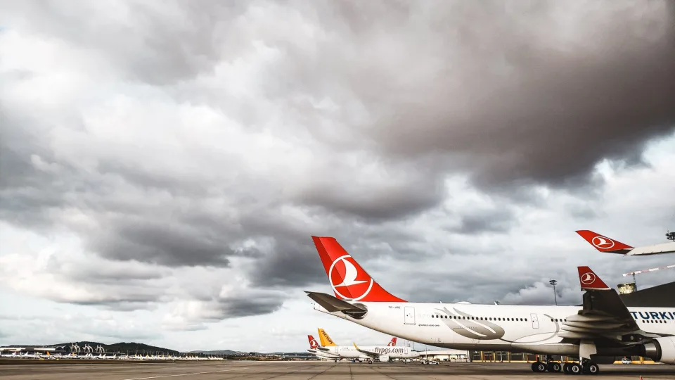 Turkish Airlines wil vierhonderdtwintig nieuwe toestellen aan de vloot toevoegen, zegt voorzitter Murat Şeker.