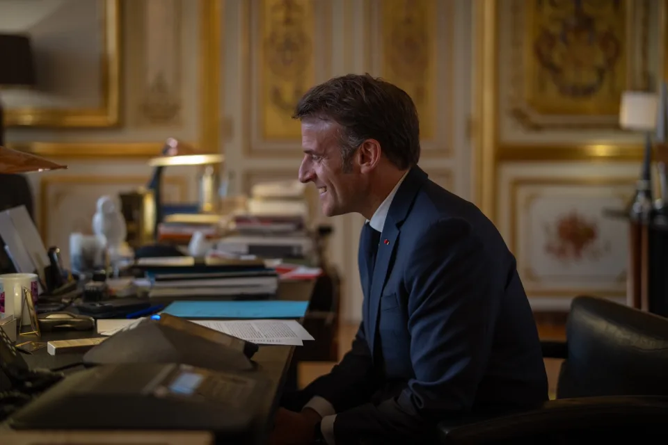 Macron: Her şeye bakma uğruna sonunda hiçbir şey görmeme riski var