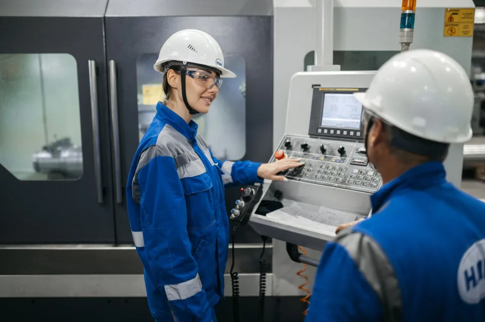 Germany Faces Ongoing Industrial Employment Losses Despite Defense Industry Efforts