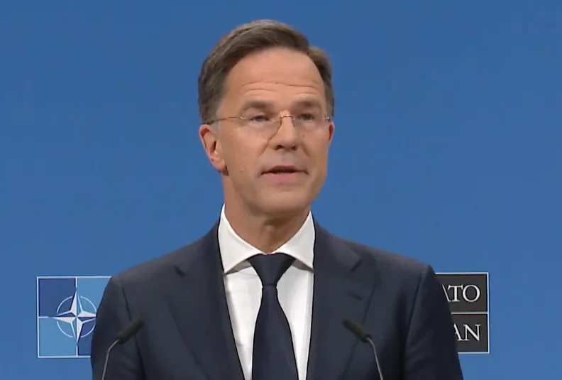Rutte warnt vor Russlands wachsender Militärproduktion und fordert verstärkte NATO-Verteidigung