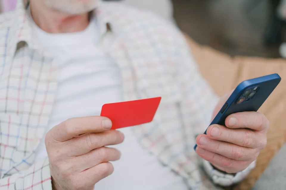 Contactless Payments in Turkey May Negatively Affect Spending Awareness, Experts Warn