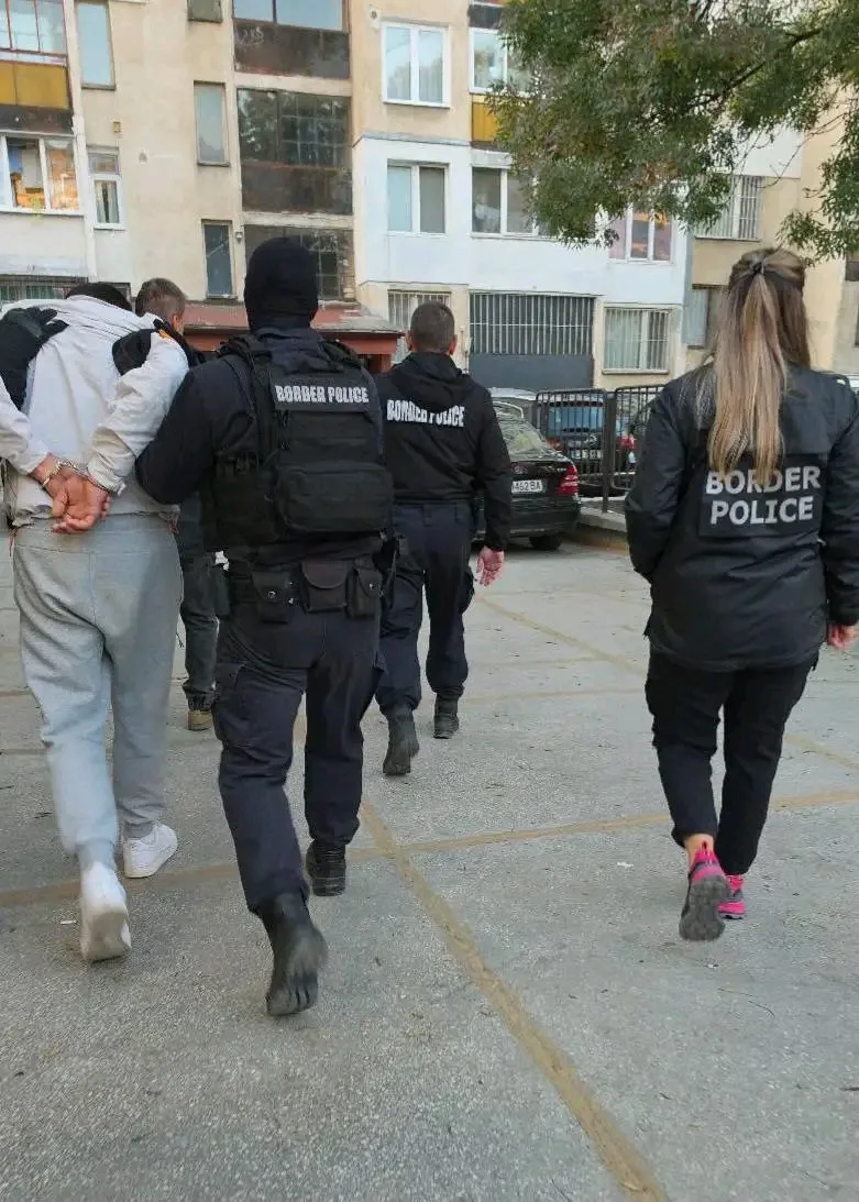 Bulgaria Cracks Down On Migrant Smuggling Network Involving Türkiye Route