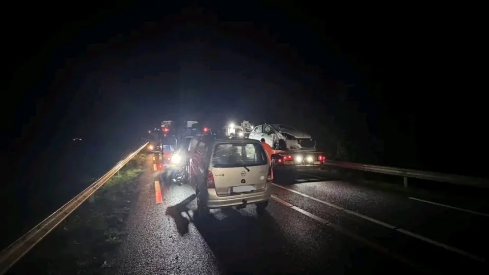 Four Injured In Head-on Collision On Dutch Highway Near Hippolytushoef, Netherlands