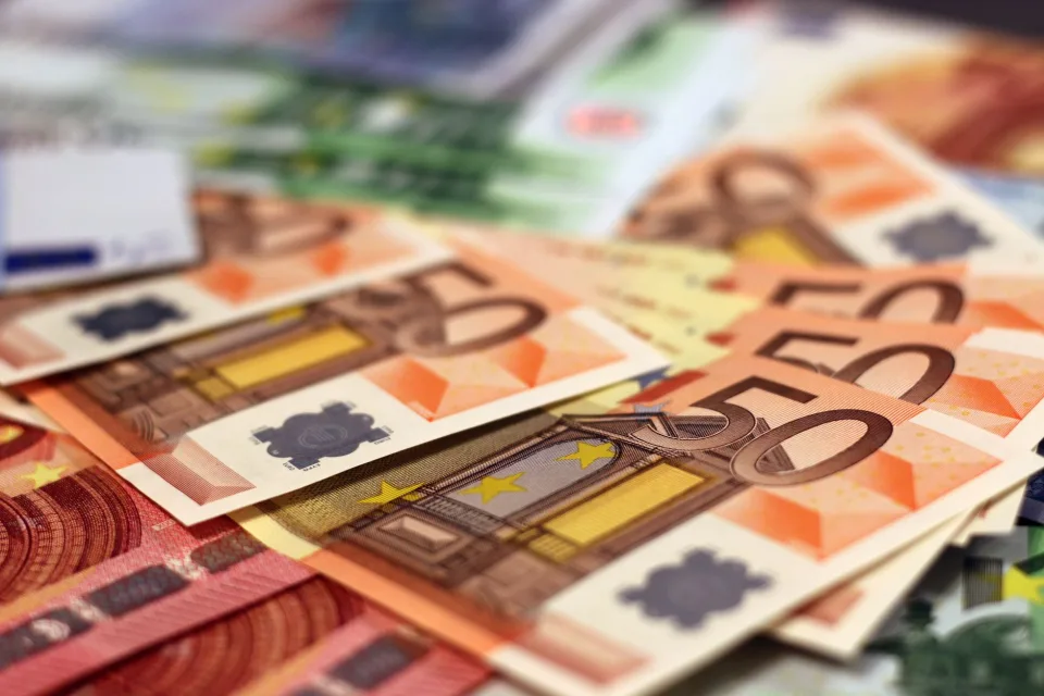 Almanya'da Budçeya Giştî ya Dewletê: Defîsîta Nîvê Yekem 98,8 Milyar Ewro