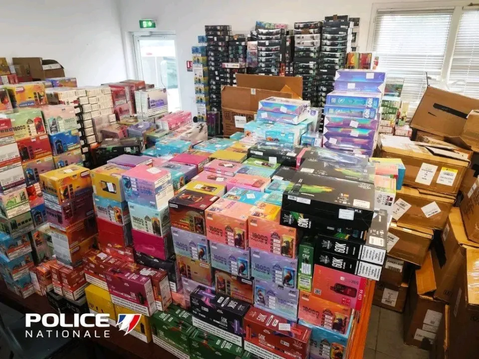 Forty Thousand E-Cigarettes Seized in Major Operation in France
