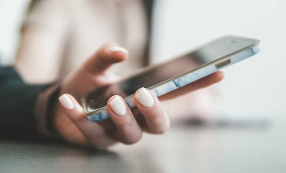 Almanya'da cep telefonunda dijital kimlik dönemi başlıyor