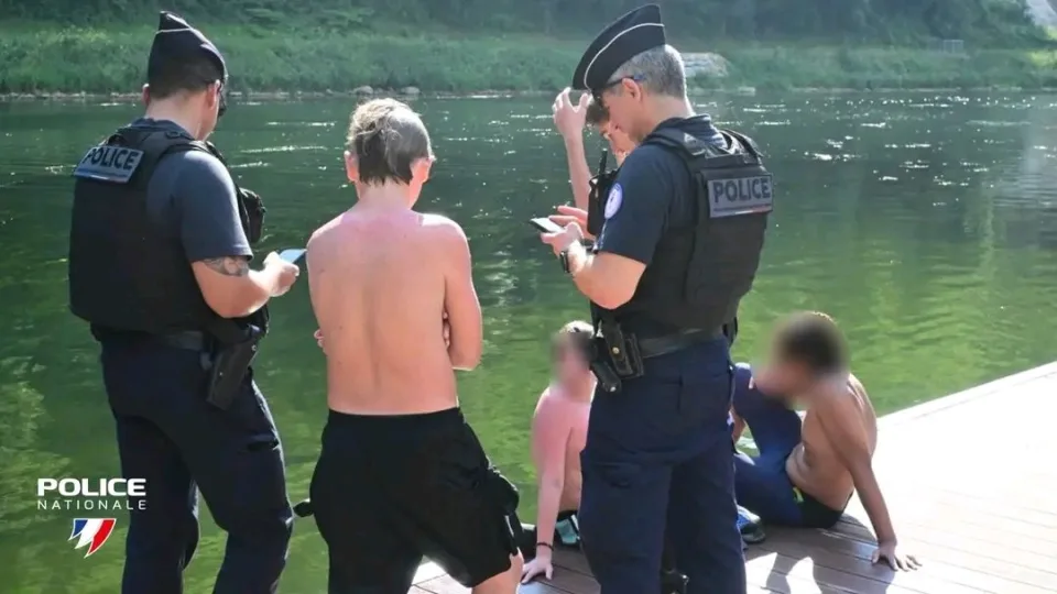 France Increases Police Supervision at Banned Swimming Areas During Heatwaves
