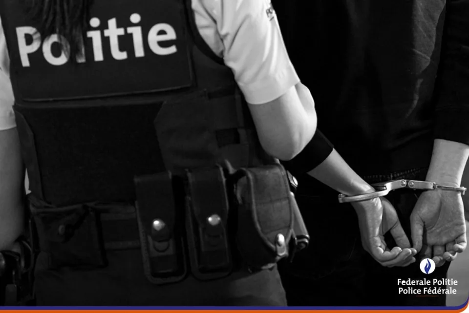 Шестима ученици в Белгия разкрити при опасен заговор в училище