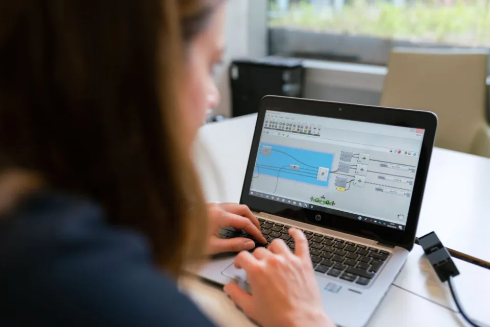 Teknoviar predstavio Harmonia softver za automatizaciju objava na društvenim mrežama.