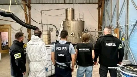 Europol richt zich samen met politiediensten op een internationale bende in Duitsland en Nederland.