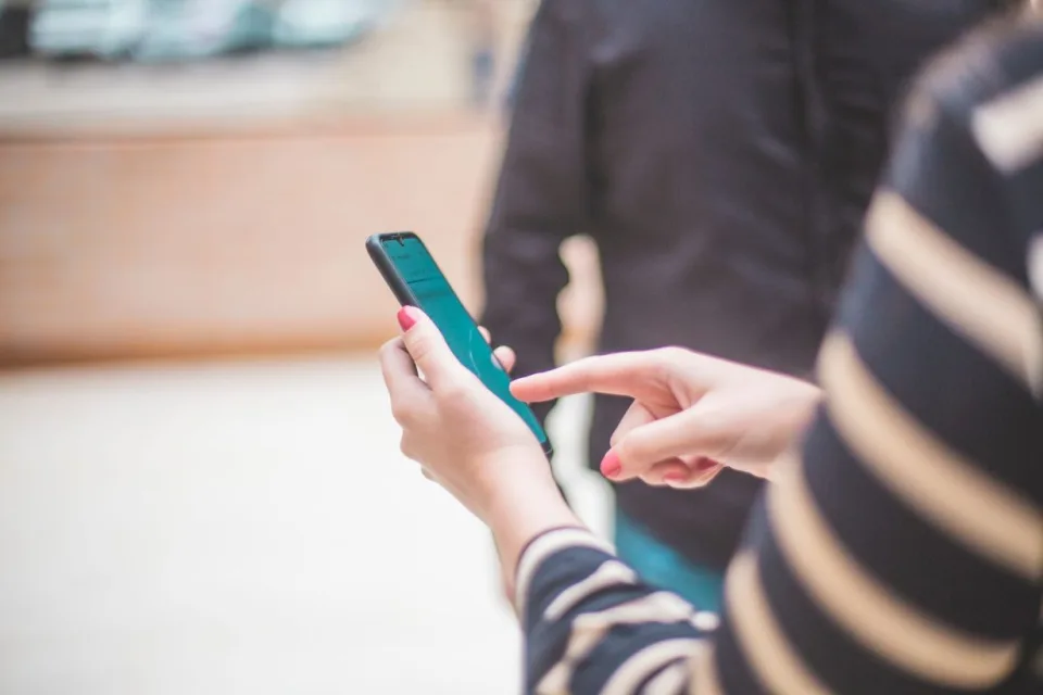 Gelên xizmeta mobîl a Belçîkayê piştî pênc salan cara yekê kêm bûn