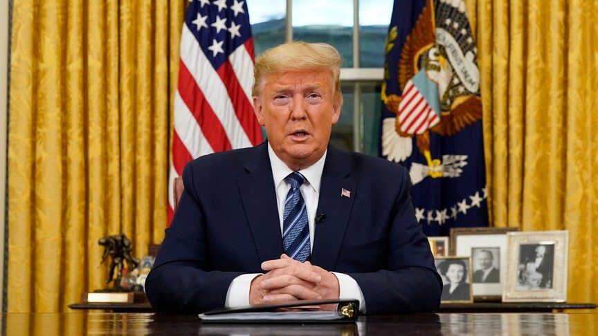Trump, çocuk yatırım hesaplarının tanıtımında Wall Street'in açılış zilini çaldı