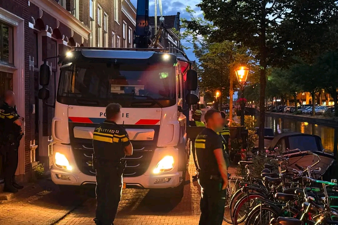 In de nacht van dinsdag op woensdag gebeurde er een botsongeval op een brug over de Oude Rijn.