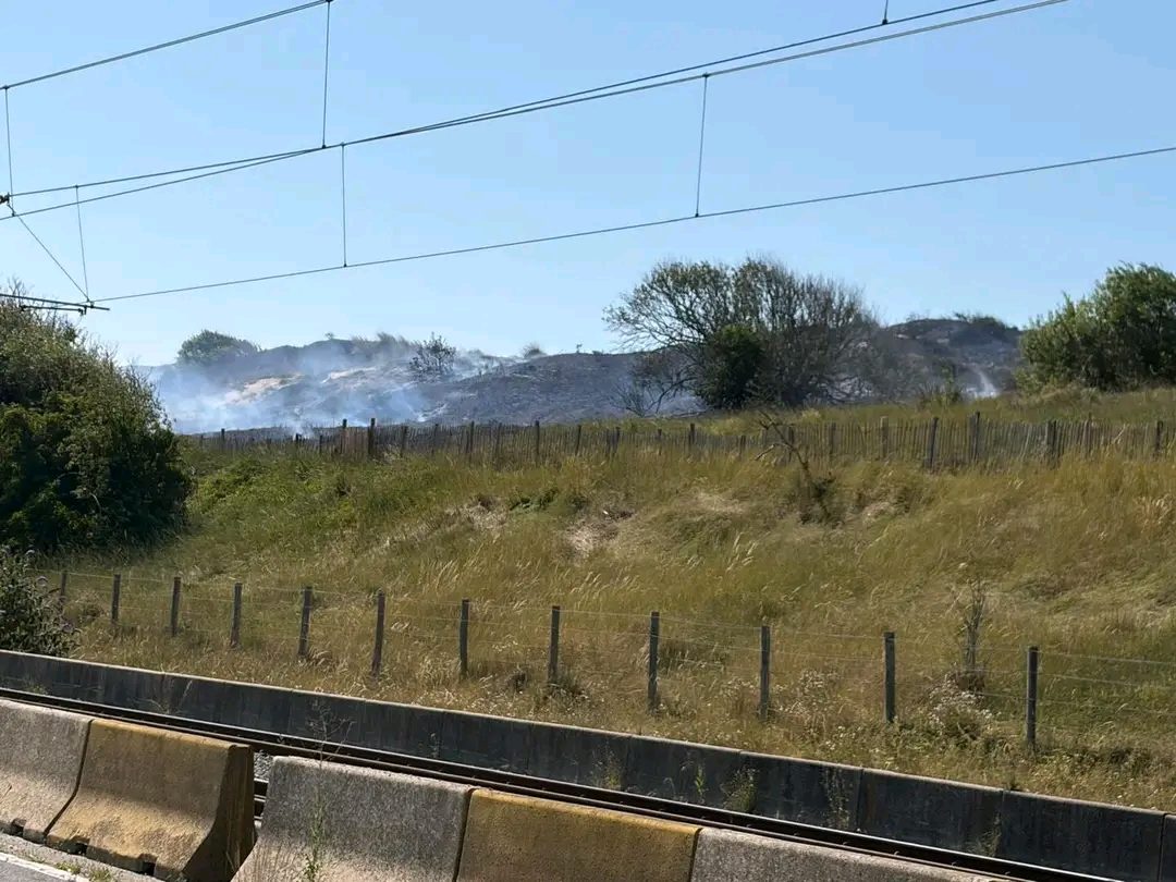 Belçika'da Blankenberge ve Wenduine arasında çıkan yangın ulaşımı aksattı