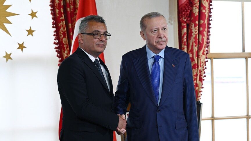 Cumhurbaşkanı Erdoğan'dan KKTC Cumhurbaşkanı Erhürman'a geçmiş olsun telefonu
